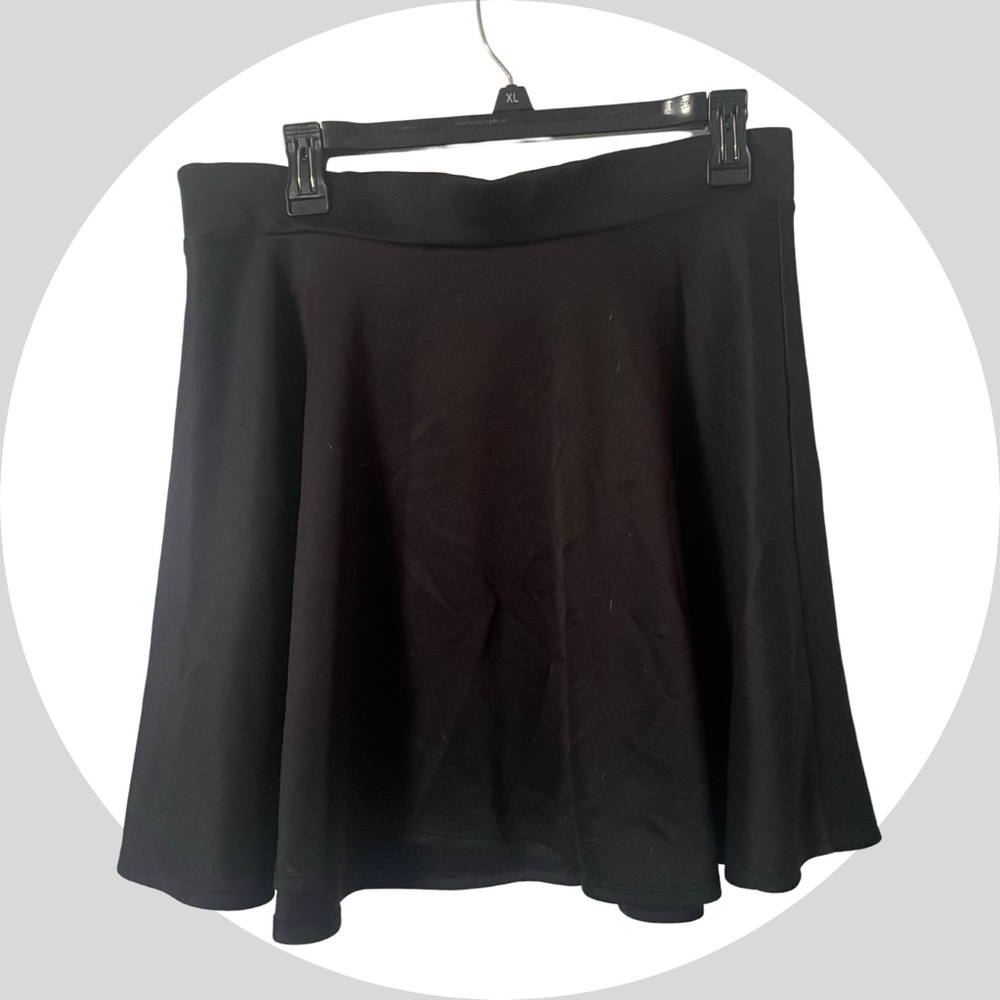 Forever 21 Skater Skirt W/ Bow on back